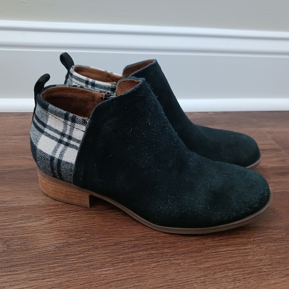 TOMS Black Suede Plaid Heel Ankle Booties Side Zip Low Block Heel Womens 6.5